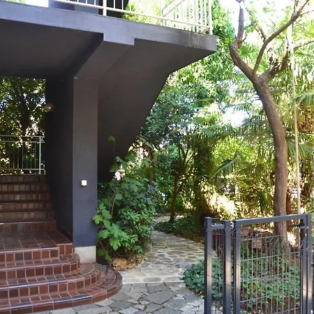 Apartment Valkane Pet Friendly 150m From The Stunning Valkane Beach, Indoor Pools-fitness And Mall