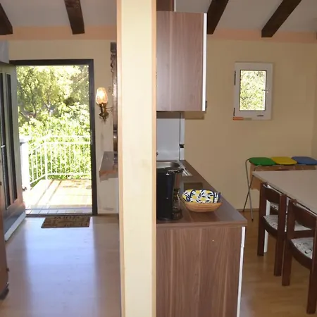 Valkane Pet Friendly 150m From The Stunning Valkane Beach, Indoor Pools-fitness And Mall Apartmán Pula