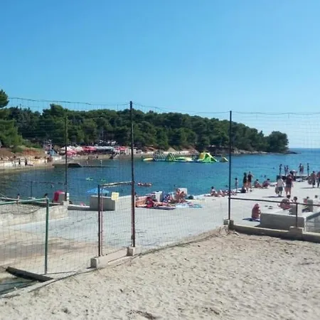 Valkane Pet Friendly 150m From The Stunning Valkane Beach, Indoor Pools-fitness And Mall Apartmán Pula