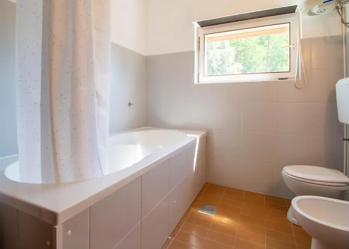 Valkane Pet Friendly 150m From The Stunning Valkane Beach, Indoor Pools-fitness And Mall Appartement Pula