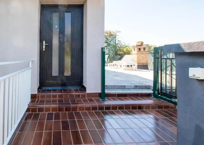 Valkane Pet Friendly 150m From The Stunning Valkane Beach, Indoor Pools-fitness And Mall Appartement *